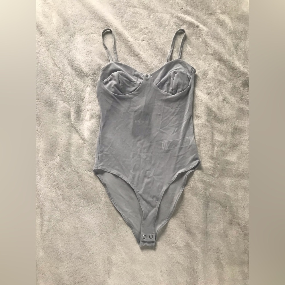 Forever 21 knit top-bodysuit new with tags on